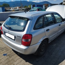 MAZDA 323 F (2001)