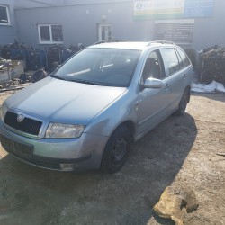 ŠKODA FABIA (2003)
